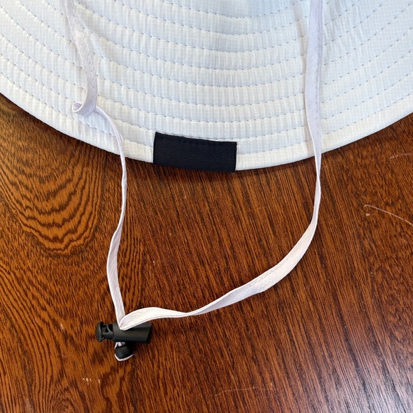 Geartop White UPF 50+ Mesh Vent Sun Hat OS - Picture 10 of 12